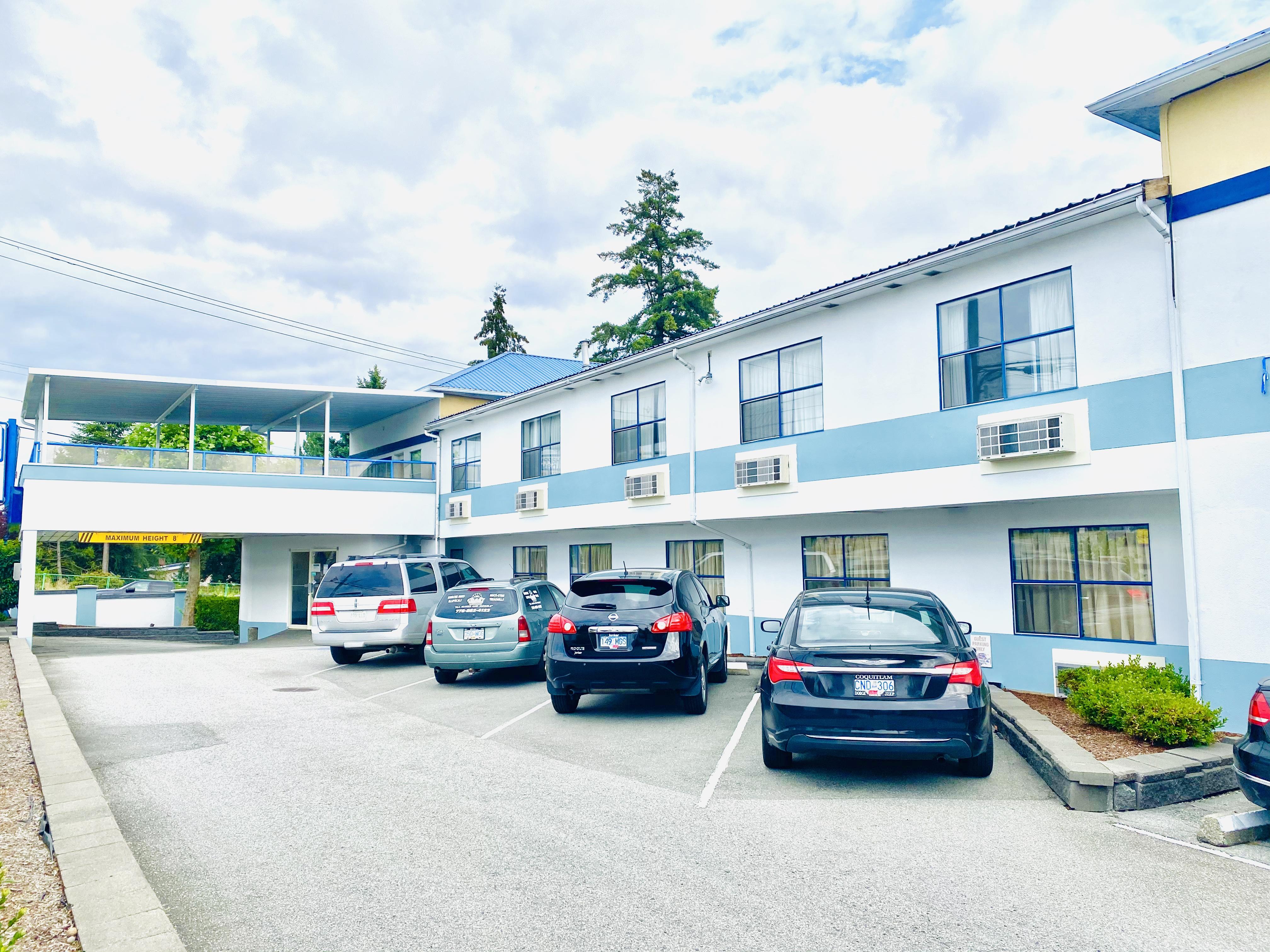 Happy Day Inn Burnaby Exteriör bild