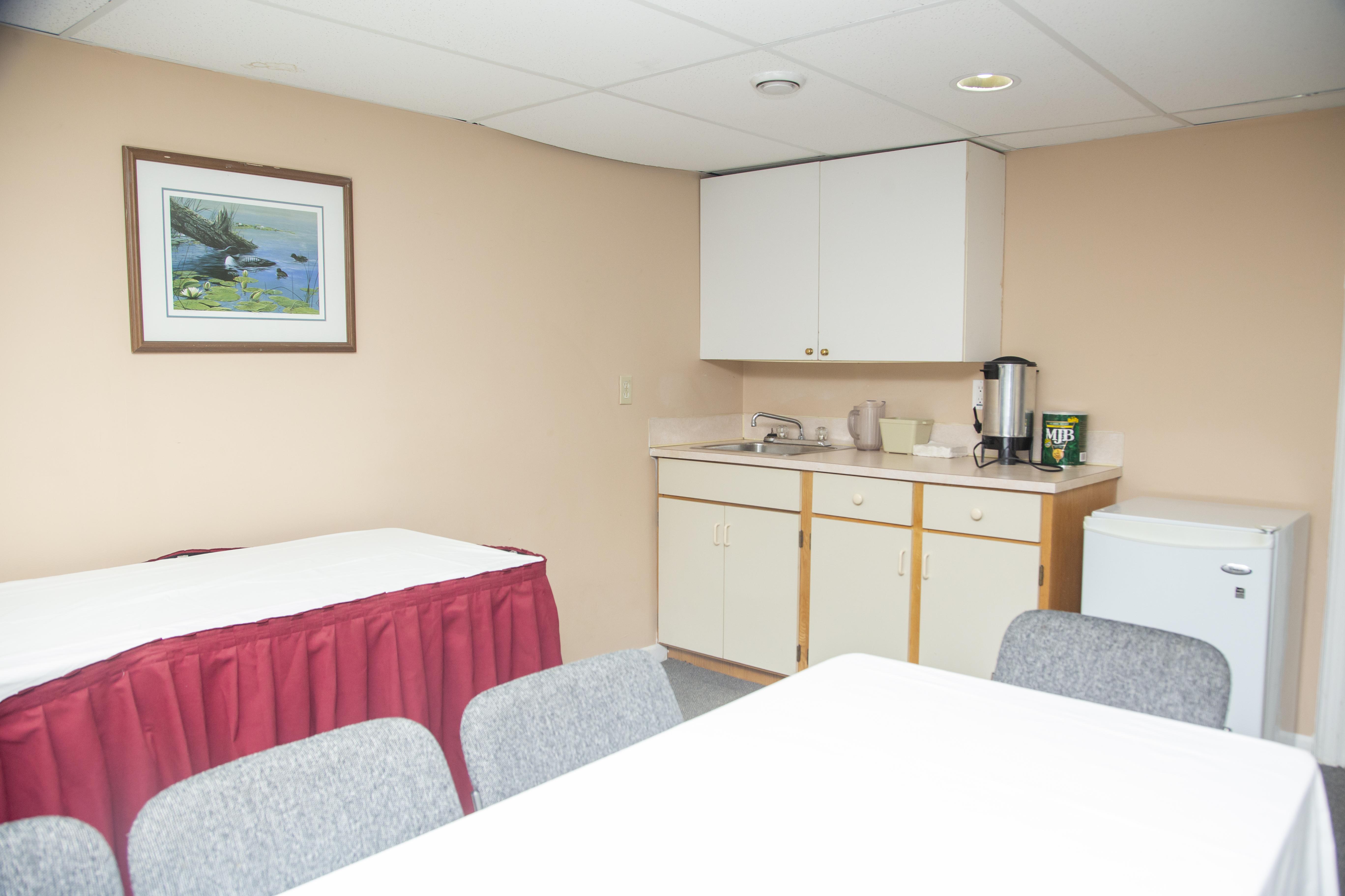 Happy Day Inn Burnaby Exteriör bild